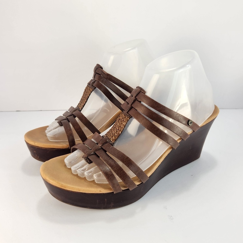 Ugg Women's 9.5 Brown Leather Strappy Wedge‎ Sandals Platform Comfort Shoes